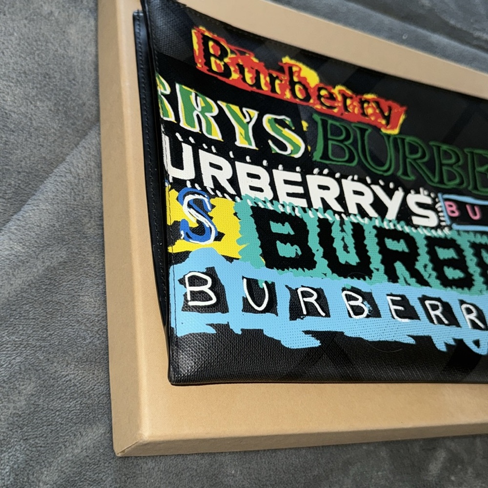 NWT Burberry clutch 11.5” x 8” - Picture 4 of 8